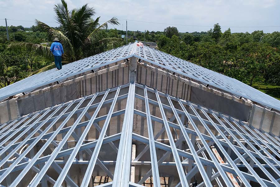 thi c&ocirc;ng khung sắt